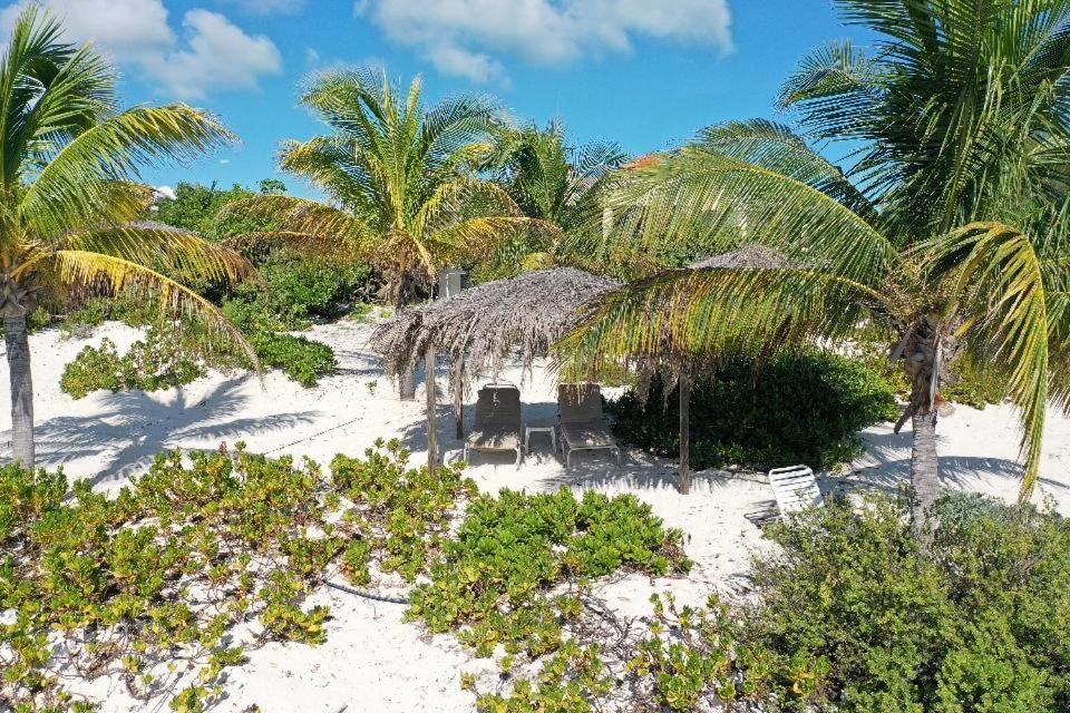 Esencia Cottage Long Bay Exterior photo